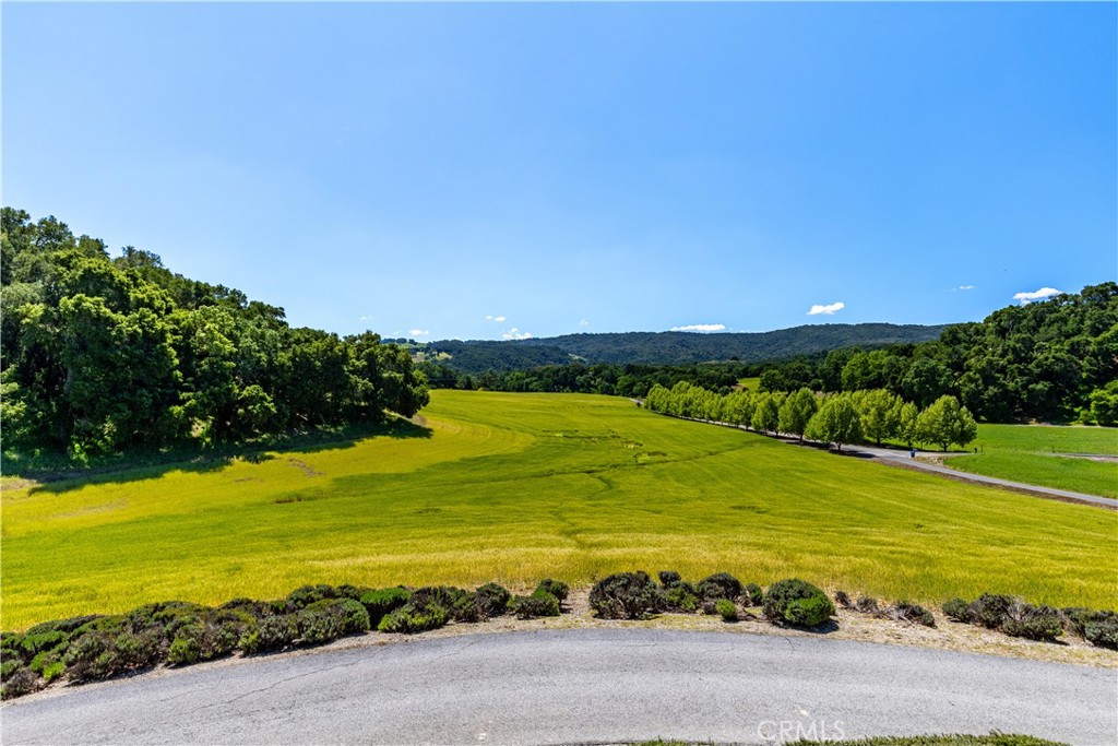 810 Dove Pond, Templeton, CA 93465