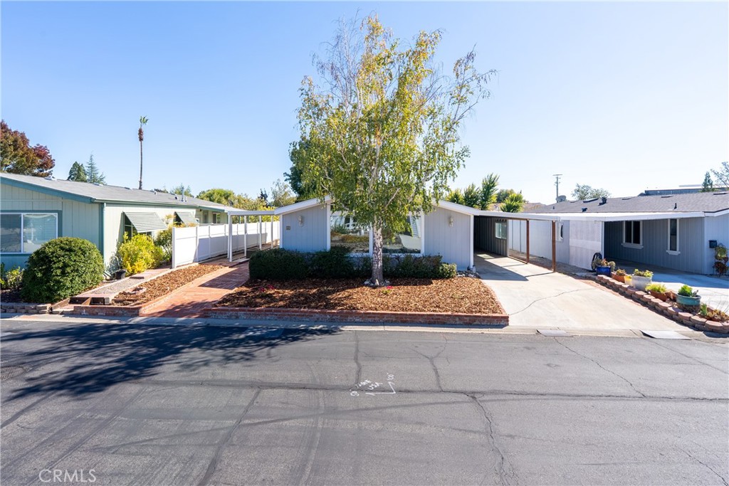 4 Dove Ct, Paso Robles, CA 93446