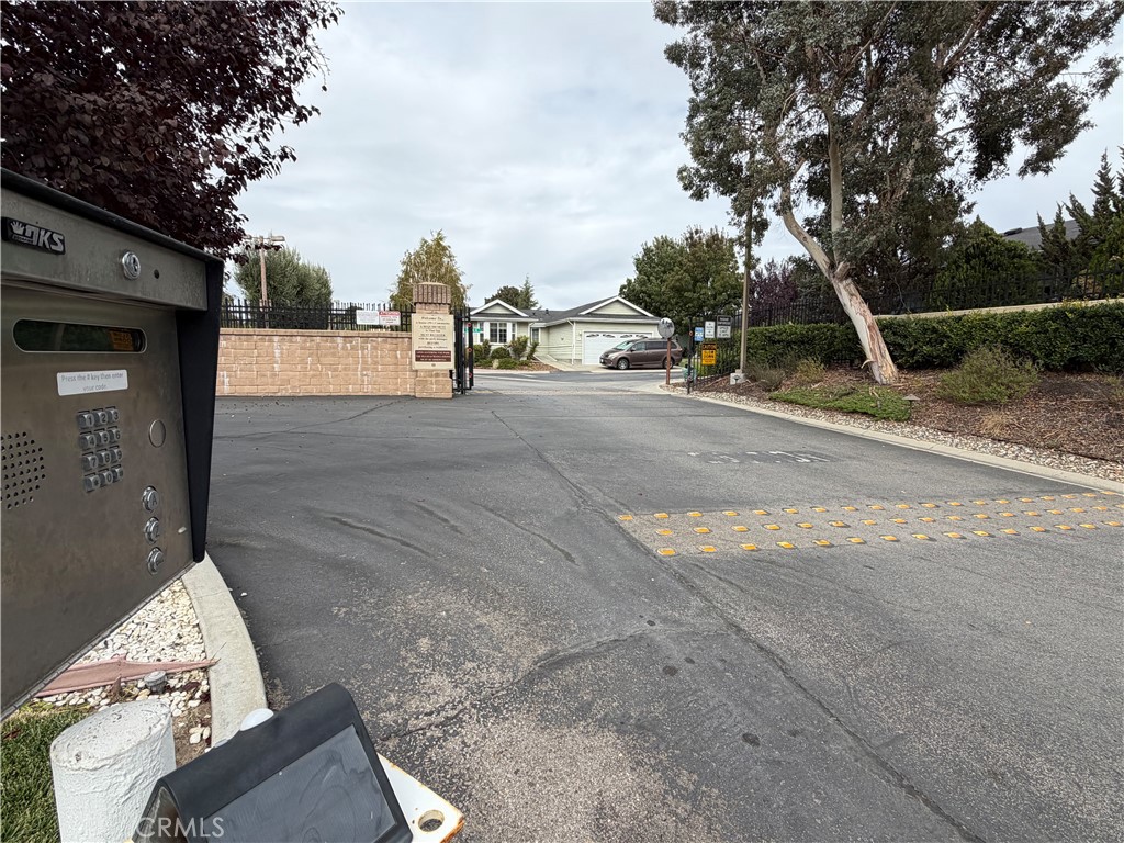 4 Dove Ct, Paso Robles, CA 93446