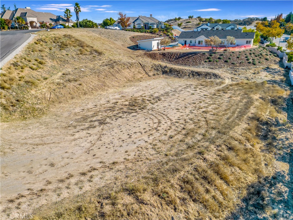 1225 Kapareil, Paso Robles, CA 93446