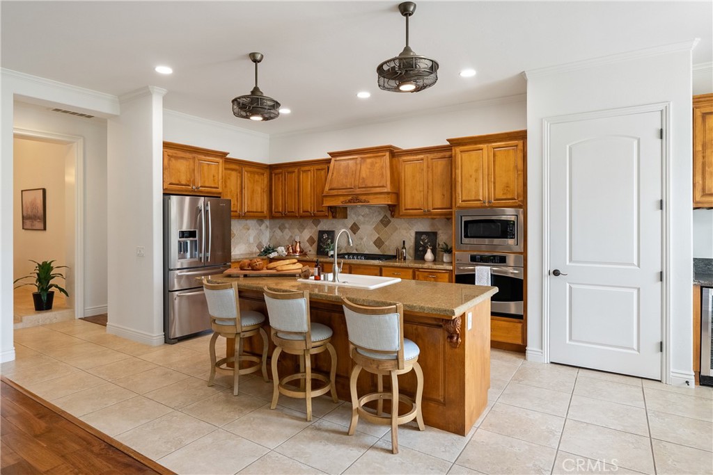 715 Oriole Way, Paso Robles, CA 93446