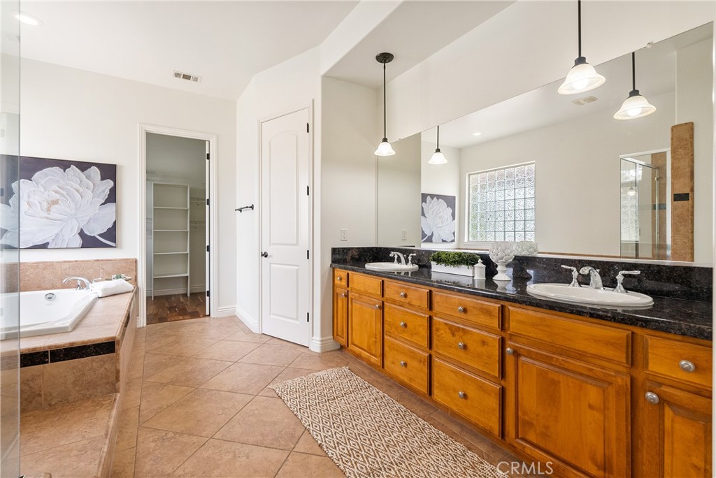 715 Oriole Way, Paso Robles, CA 93446