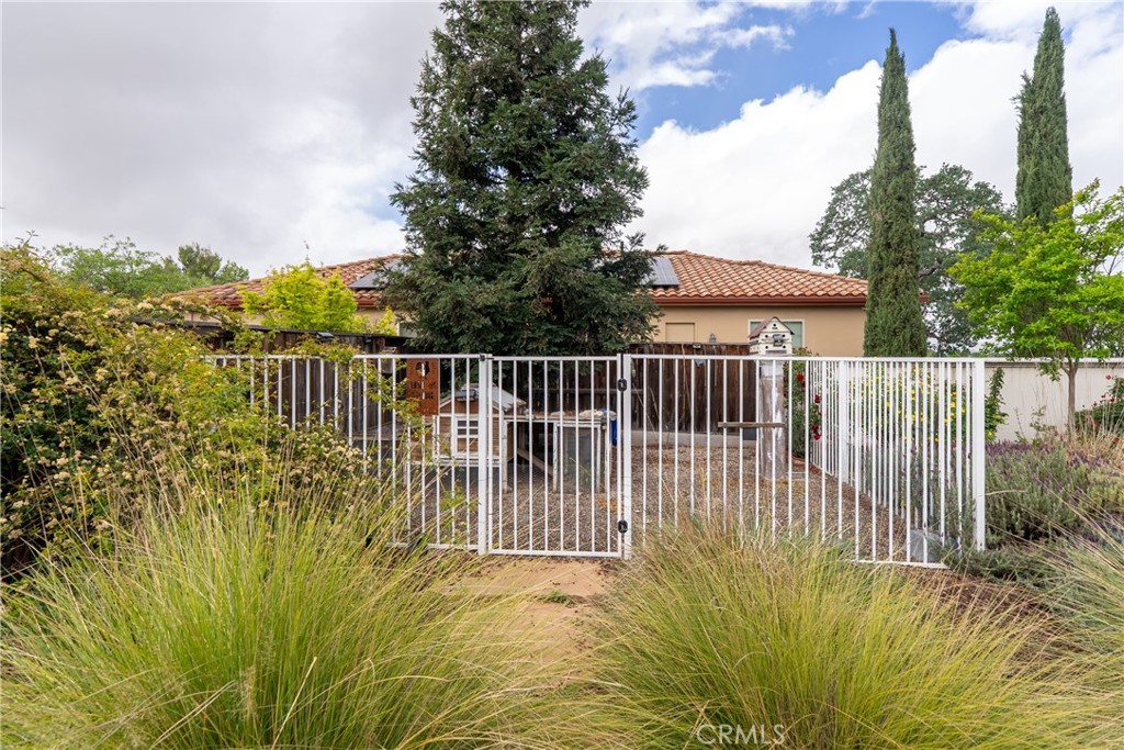 715 Oriole Way, Paso Robles, CA 93446