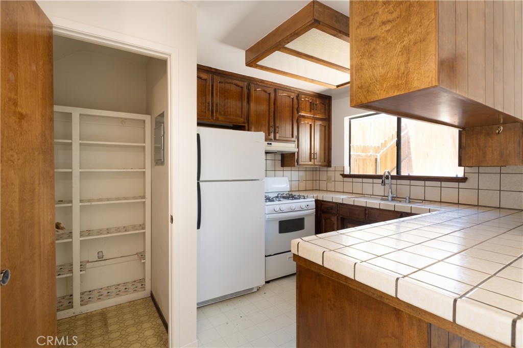 3750 El Camino Real, B2, Atascadero, CA 93422