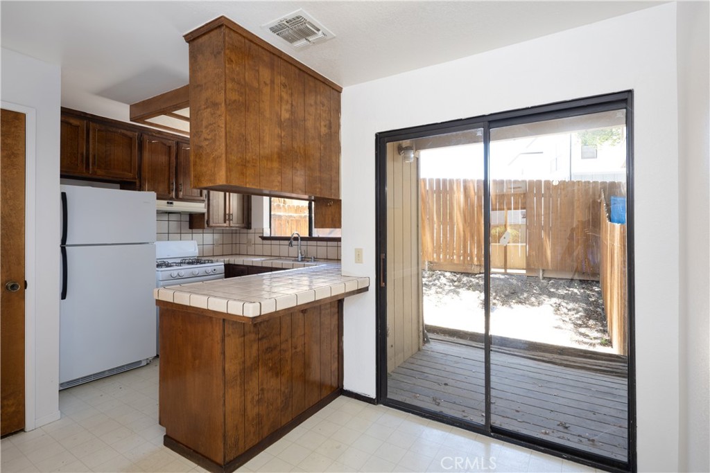 3750 El Camino Real, B2, Atascadero, CA 93422