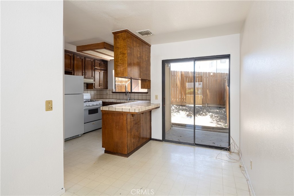 3750 El Camino Real, B2, Atascadero, CA 93422