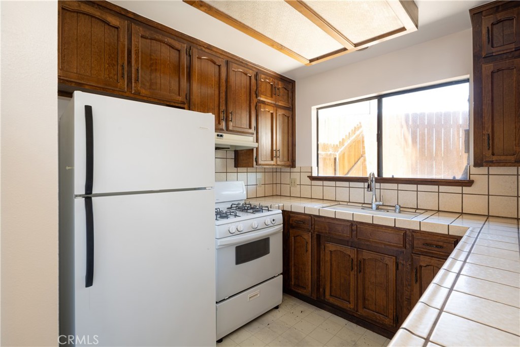 3750 El Camino Real, B2, Atascadero, CA 93422