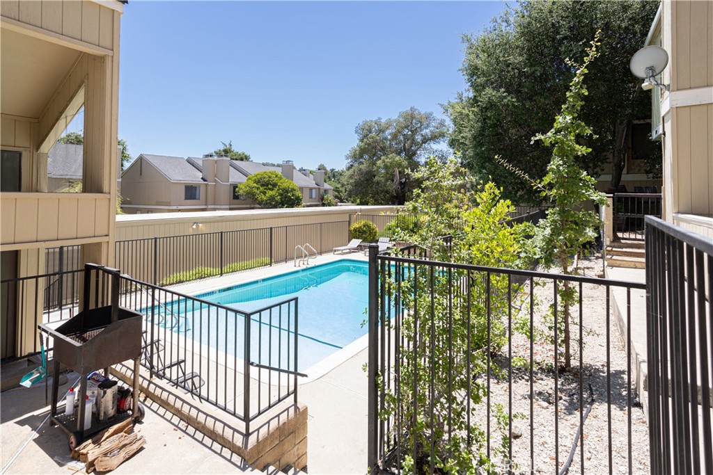3750 El Camino Real, B2, Atascadero, CA 93422