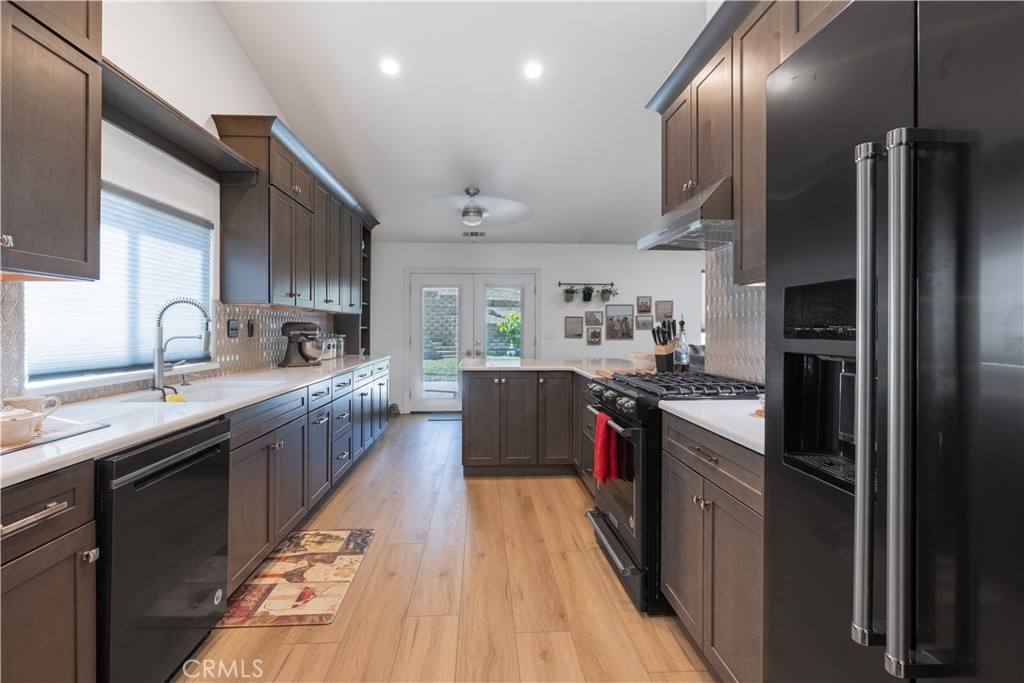 192 Cardinal Way, Paso Robles, CA 93446