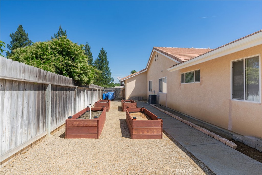 192 Cardinal Way, Paso Robles, CA 93446