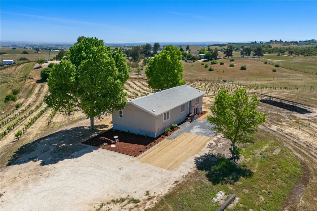 5720 Vista Serrano Way, Paso Robles, CA 93446