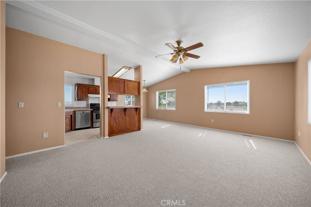 5720 Vista Serrano Way, Paso Robles, CA 93446