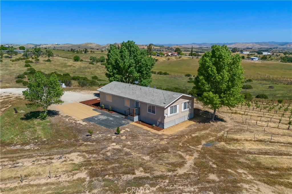 5720 Vista Serrano Way, Paso Robles, CA 93446