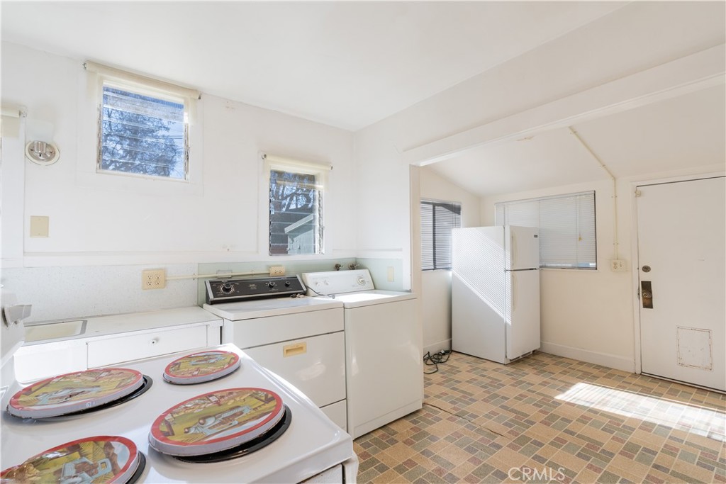 732 16th St, Paso Robles, CA 93446