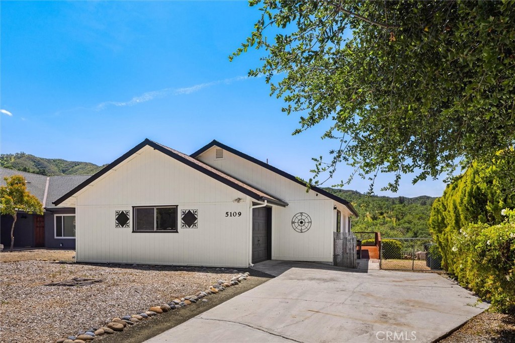 5109 Bluebird Ln, Paso Robles, CA 93446