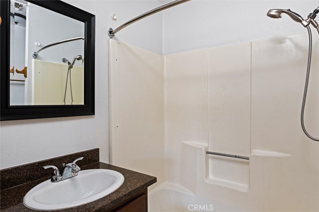 5109 Bluebird Ln, Paso Robles, CA 93446