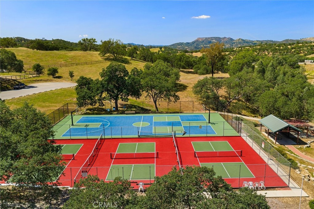 5109 Bluebird Ln, Paso Robles, CA 93446