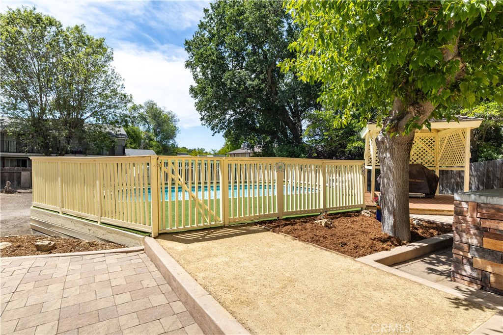 8130 Azucena, Atascadero, CA 93422