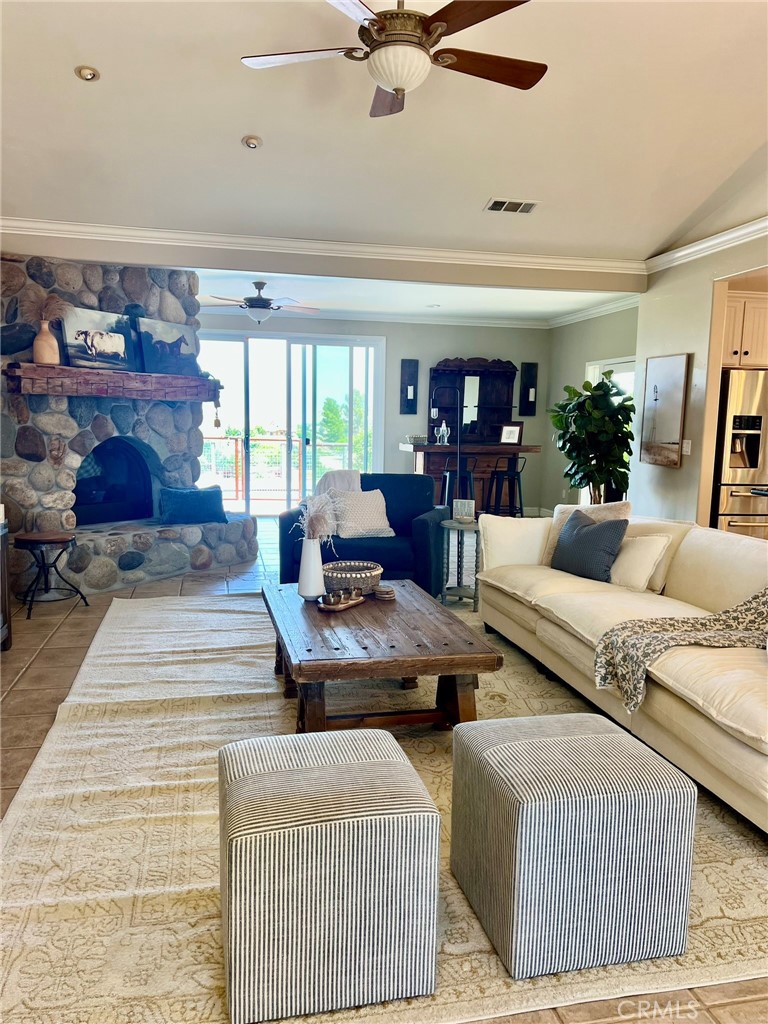 8580 Warren, Paso Robles, CA 93446