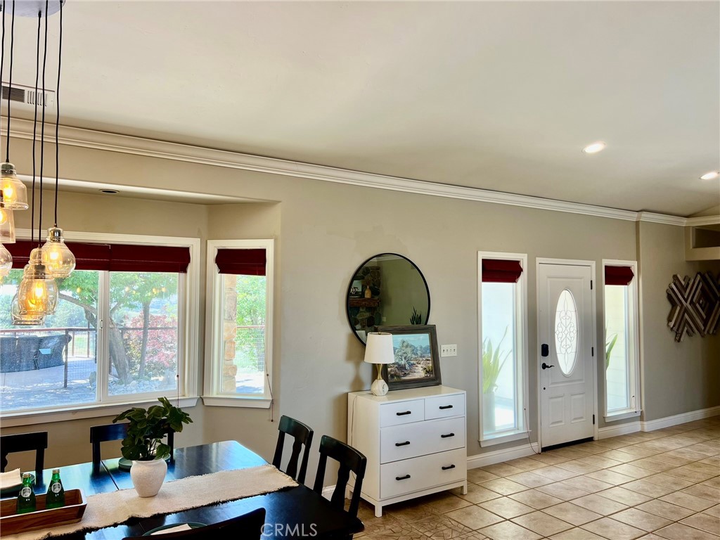 8580 Warren, Paso Robles, CA 93446