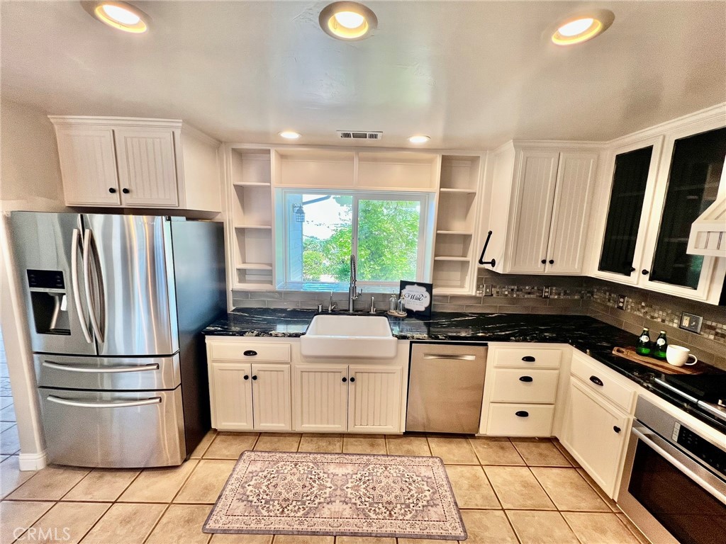 8580 Warren, Paso Robles, CA 93446