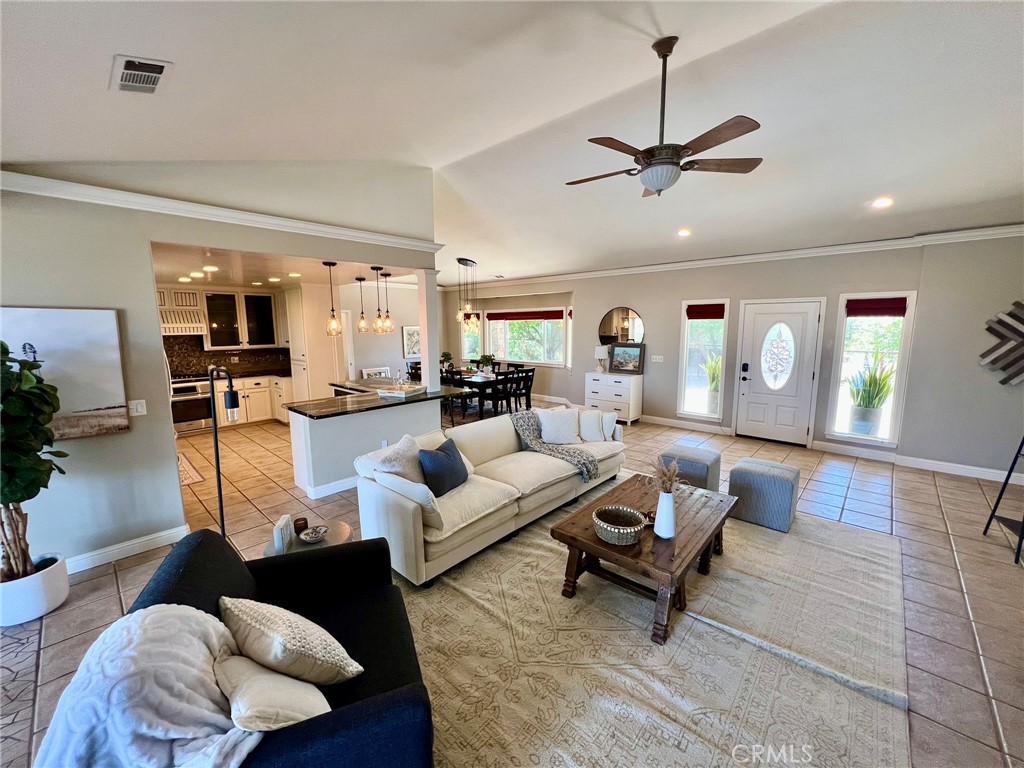 8580 Warren, Paso Robles, CA 93446
