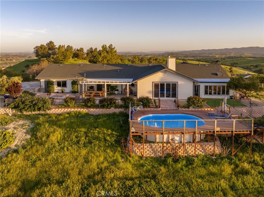 8580 Warren, Paso Robles, CA 93446