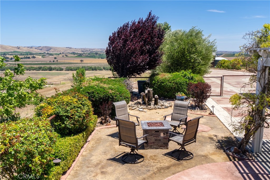 8580 Warren, Paso Robles, CA 93446
