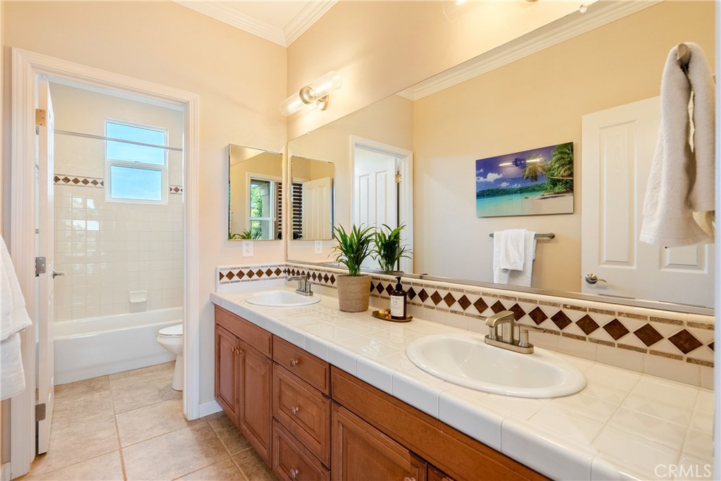 1579 Via Rojas, Templeton, CA 93465