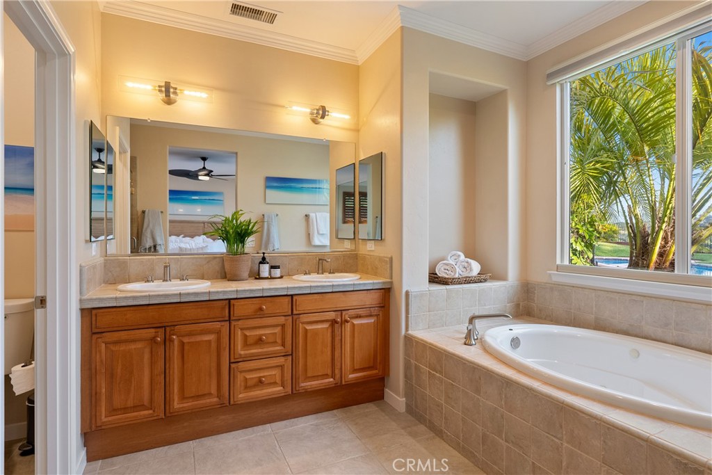 1579 Via Rojas, Templeton, CA 93465