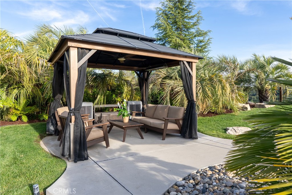 1579 Via Rojas, Templeton, CA 93465