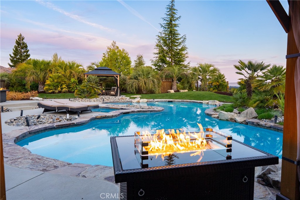 1579 Via Rojas, Templeton, CA 93465