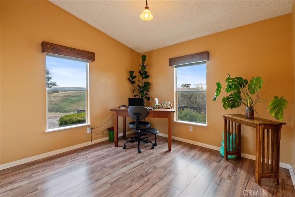3775 E Highway 41, Paso Robles, CA 93446
