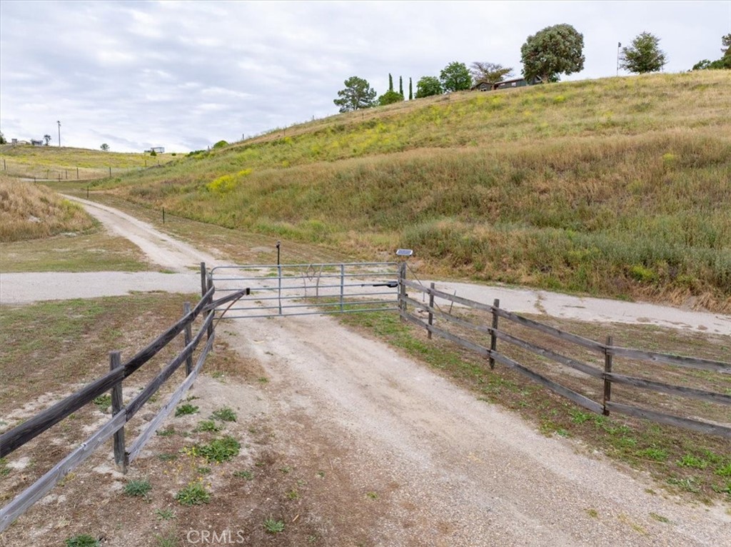 3775 E Highway 41, Paso Robles, CA 93446
