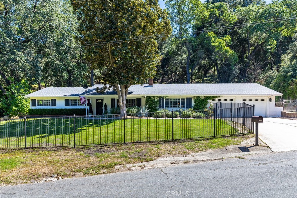 7695 Del Rio, Atascadero, CA 93422