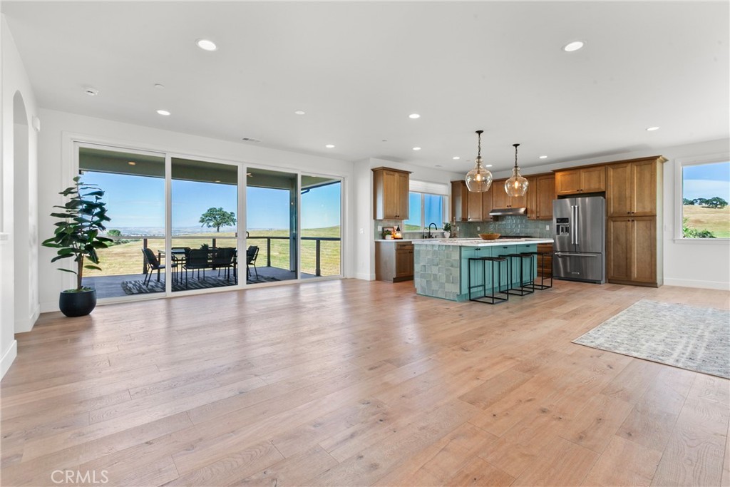 1232 Kapareil, Paso Robles, CA 93446
