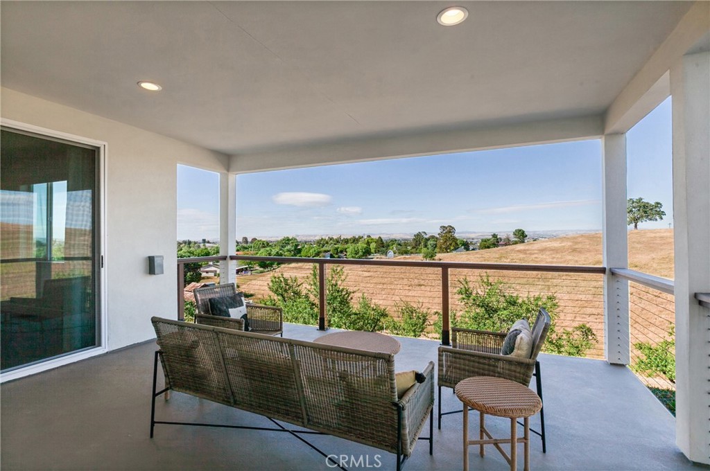 1232 Kapareil, Paso Robles, CA 93446