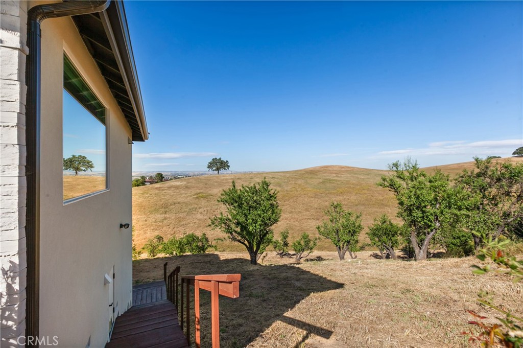 1232 Kapareil, Paso Robles, CA 93446