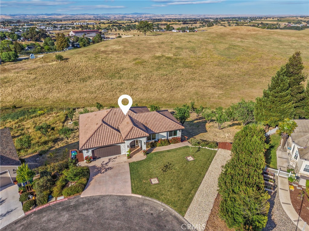 1232 Kapareil, Paso Robles, CA 93446