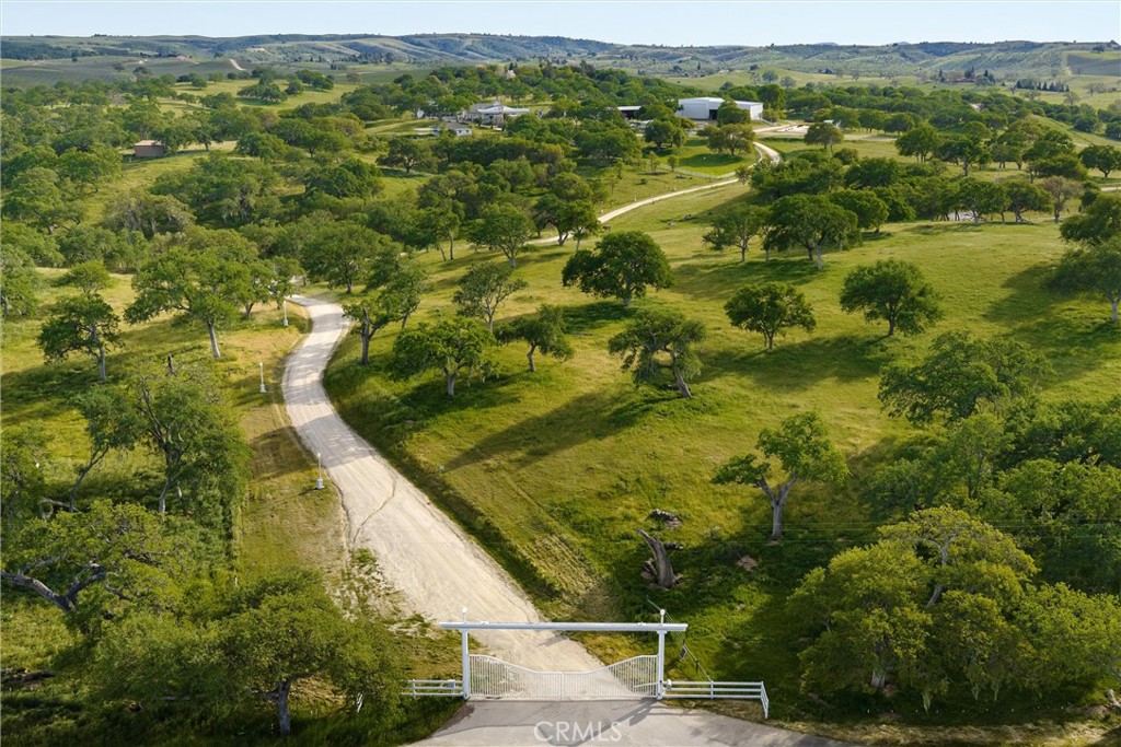 6685 El Pomar Dr, Templeton, CA 93465