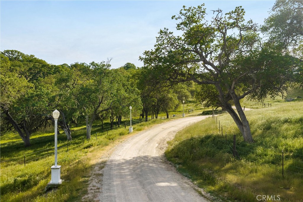 6685 El Pomar Dr, Templeton, CA 93465