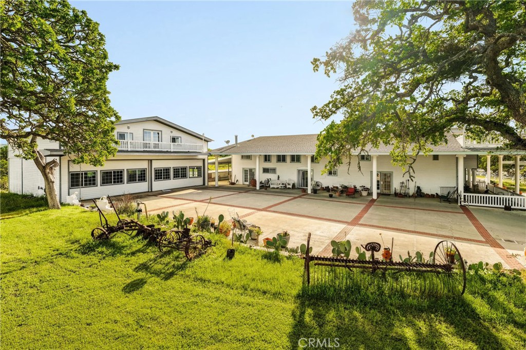 6685 El Pomar Dr, Templeton, CA 93465