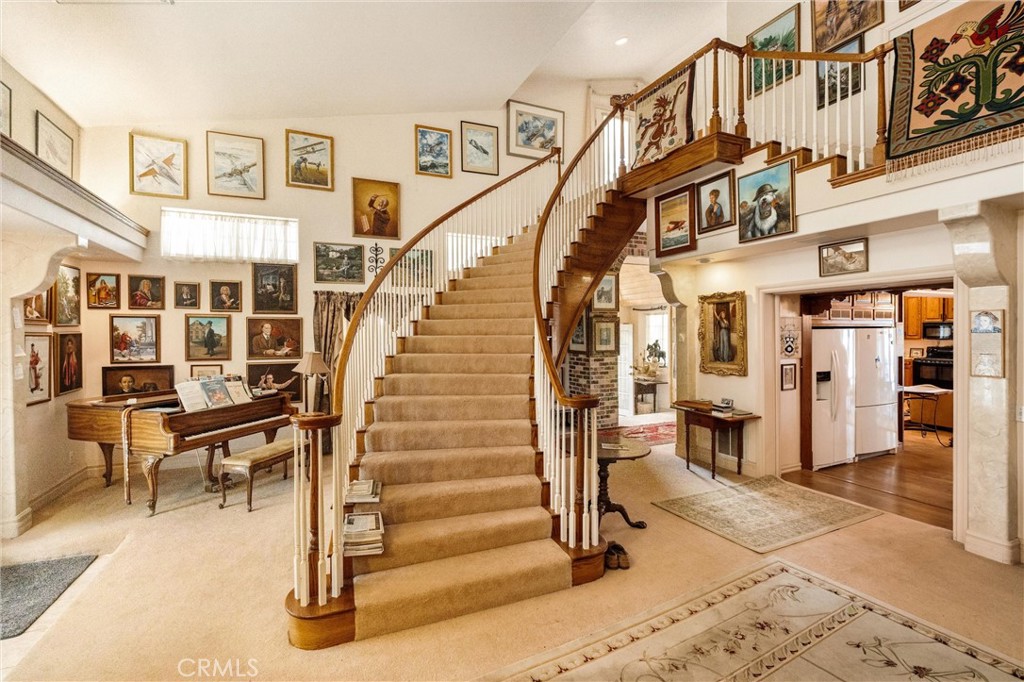 6685 El Pomar Dr, Templeton, CA 93465