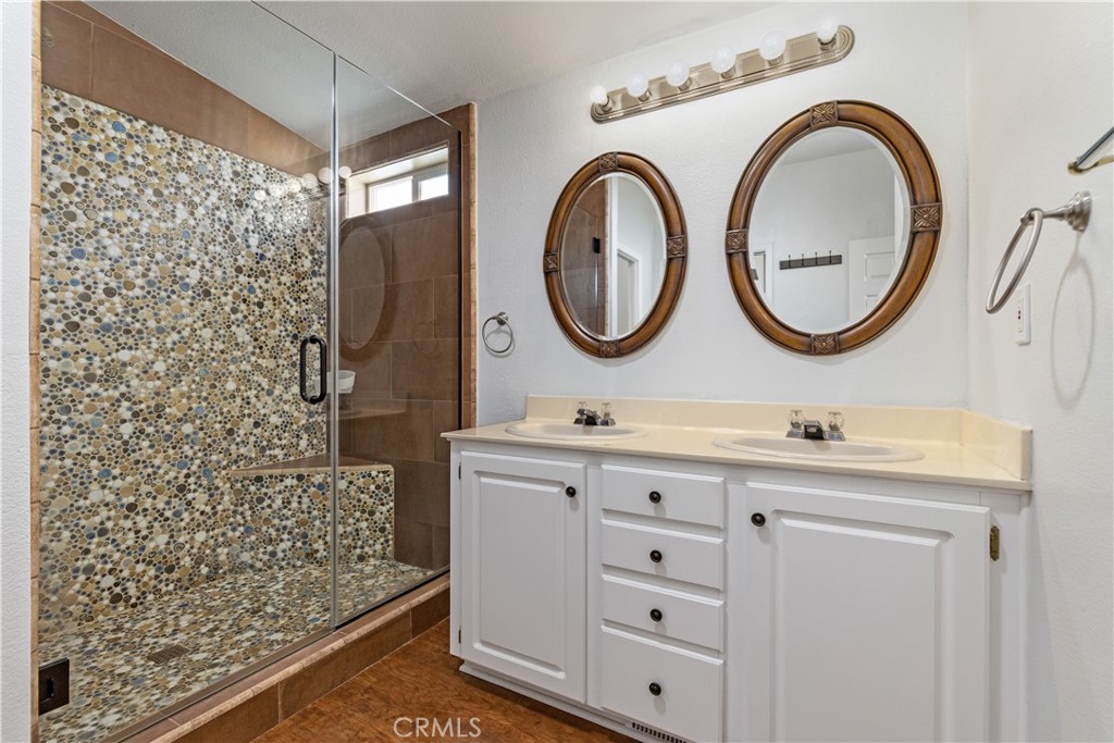 373 Lark, Paso Robles, CA 93446