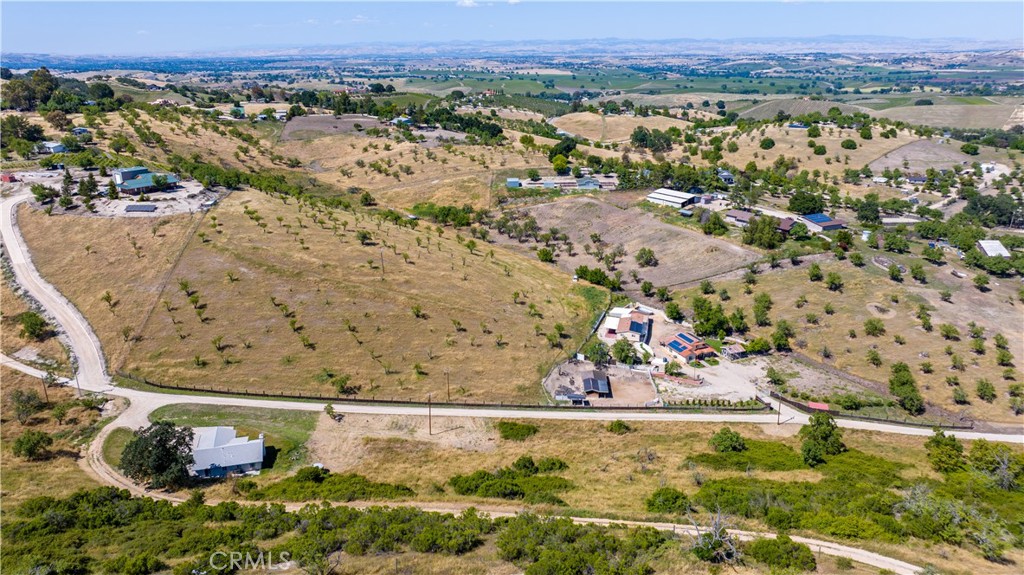 3890 Hillcrest, Templeton, CA 93465