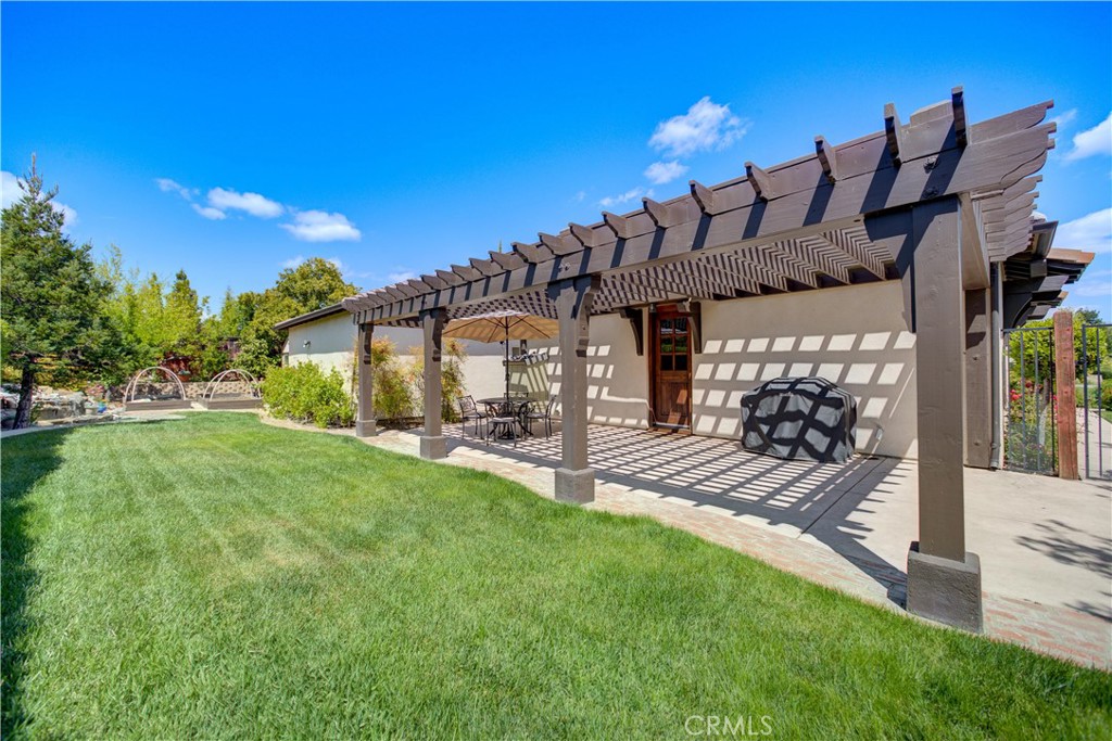 1090 Muscat Ct, Templeton, CA 93465