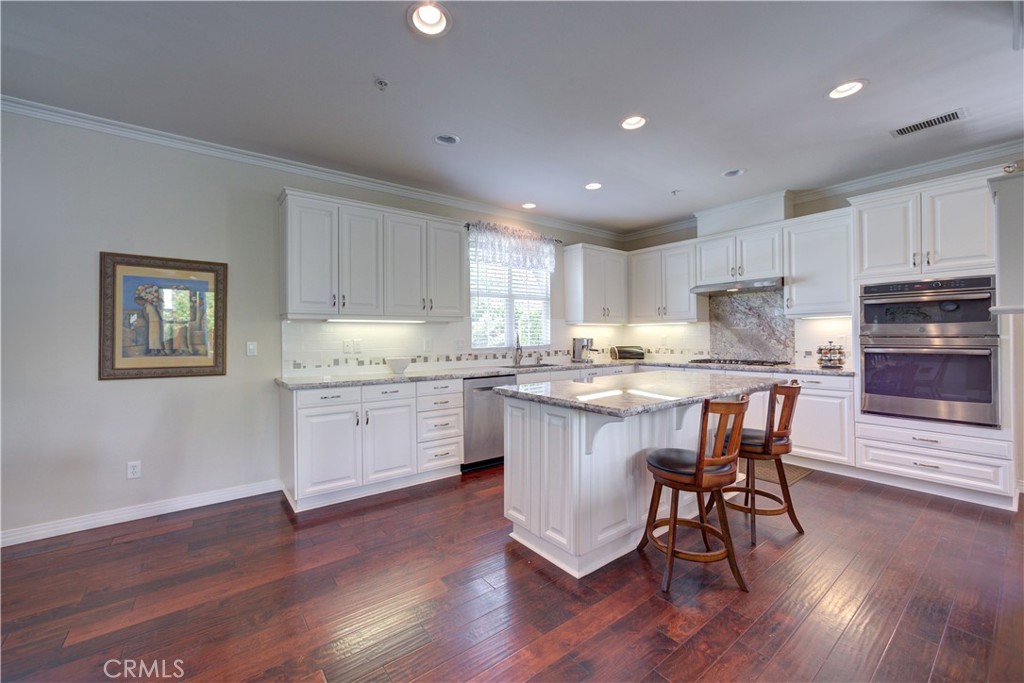 1090 Muscat Ct, Templeton, CA 93465