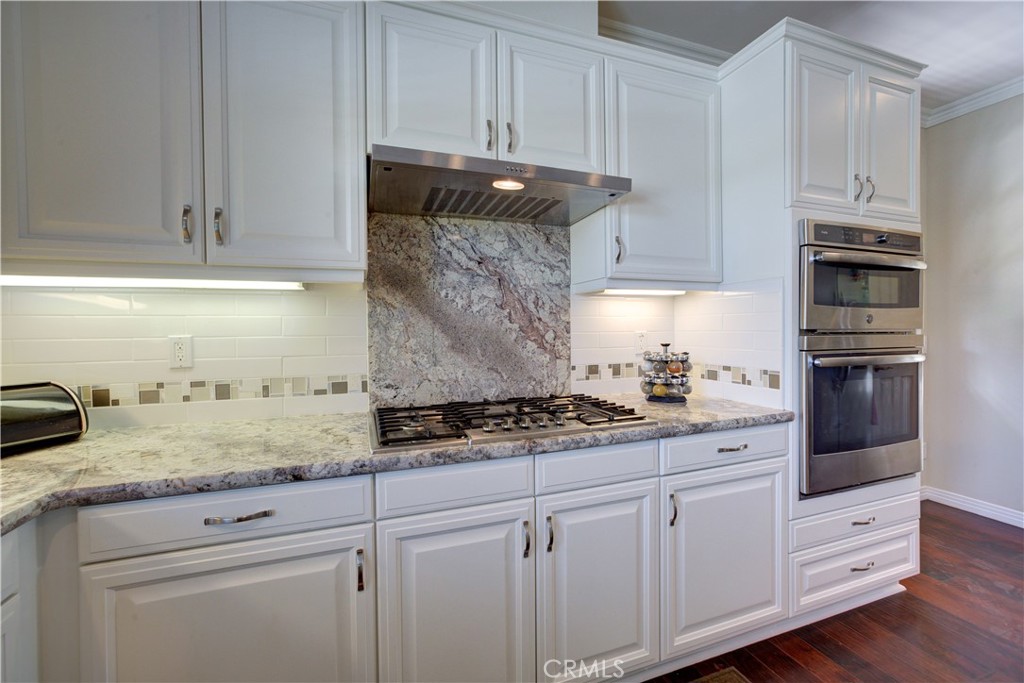 1090 Muscat Ct, Templeton, CA 93465