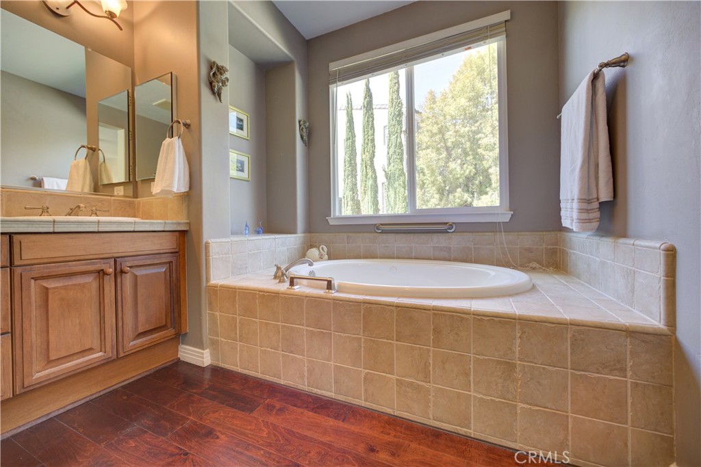 1090 Muscat Ct, Templeton, CA 93465