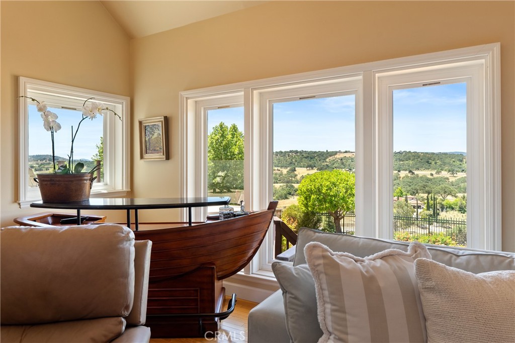 1885 Cumbre, Paso Robles, CA 93446